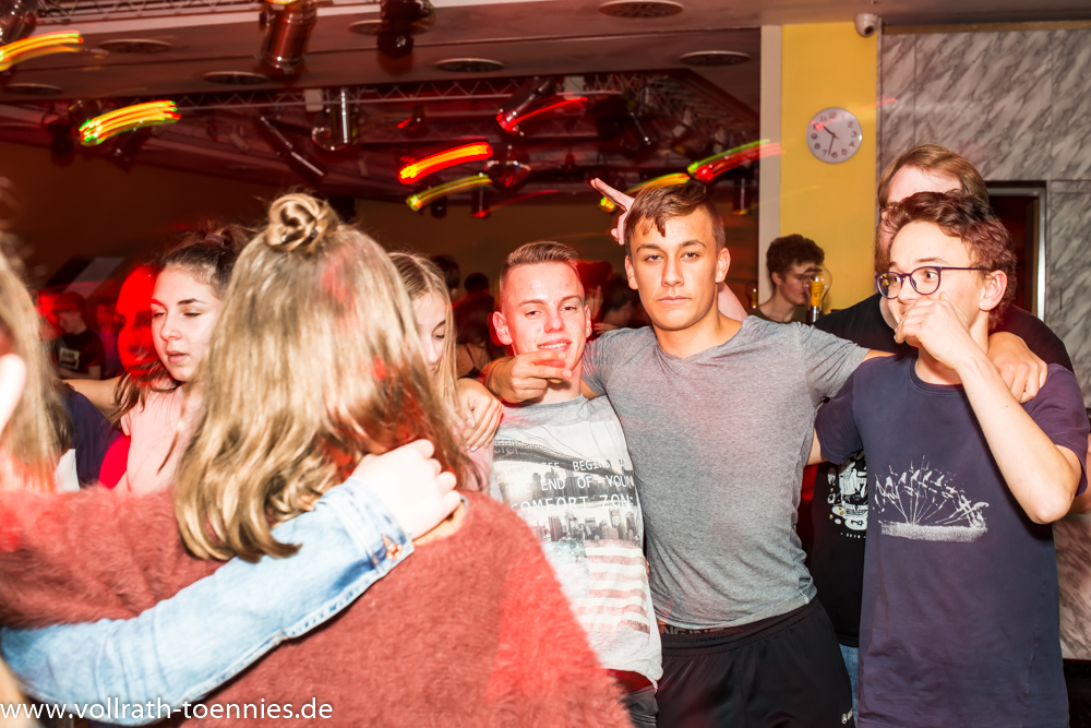 2019 11 09 Tanzparty Jugend 0192